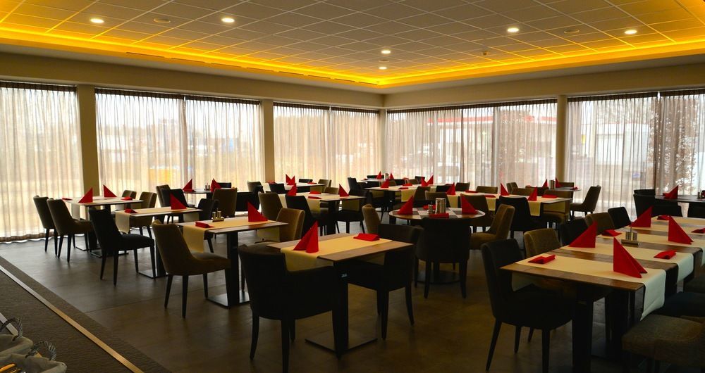 Mezzo Hotel & Business Beringen Exterior foto